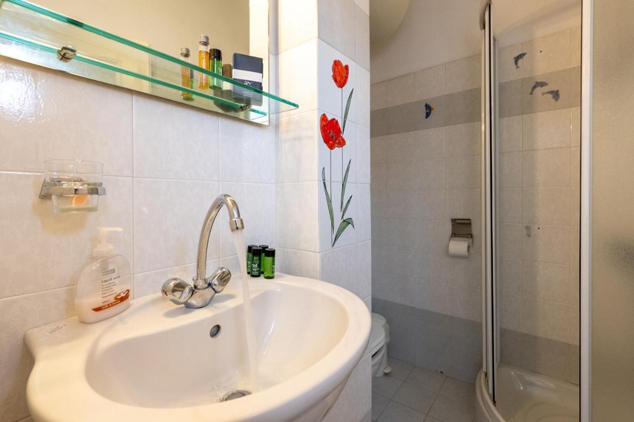Penthouse Under Acropolis Hill Apartment Athens Luaran gambar